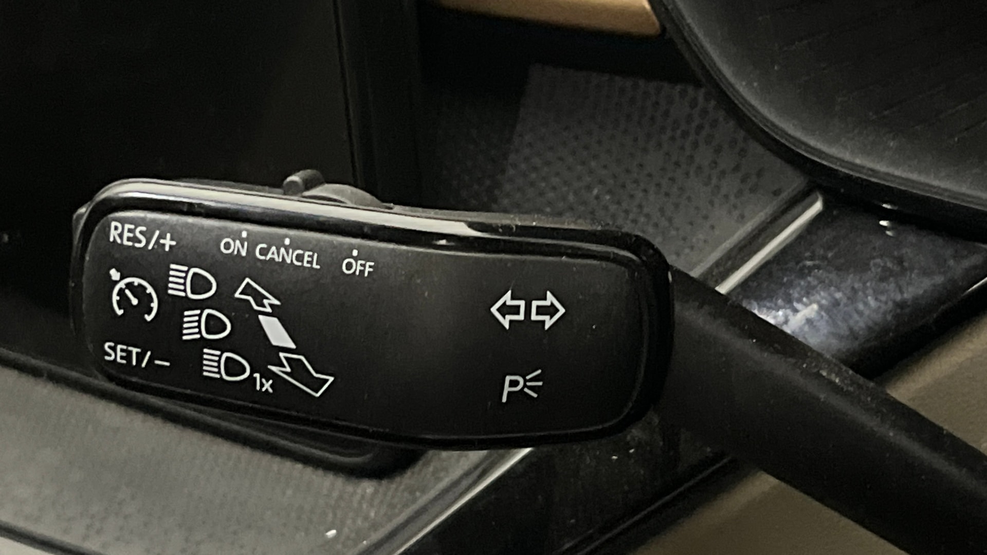 View 2022 Skoda Slavia Style 1.5 TSI DSG Image 3 Used 2022 Skoda Slavia Style 1.5 TSI DSG Image 3