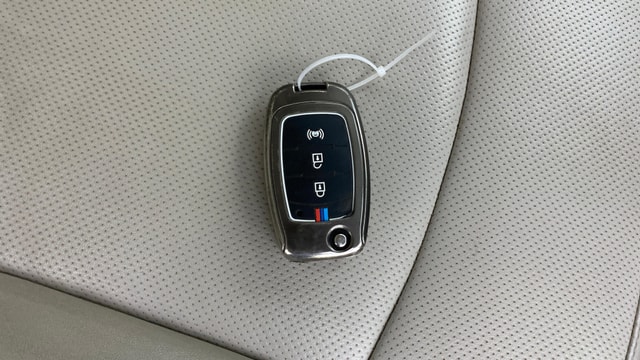 View Mahindra XUV300 Image 19 Used Mahindra XUV300 Image 19