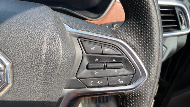 View MG Hector Plus Image 3 Used MG Hector Plus Image 3