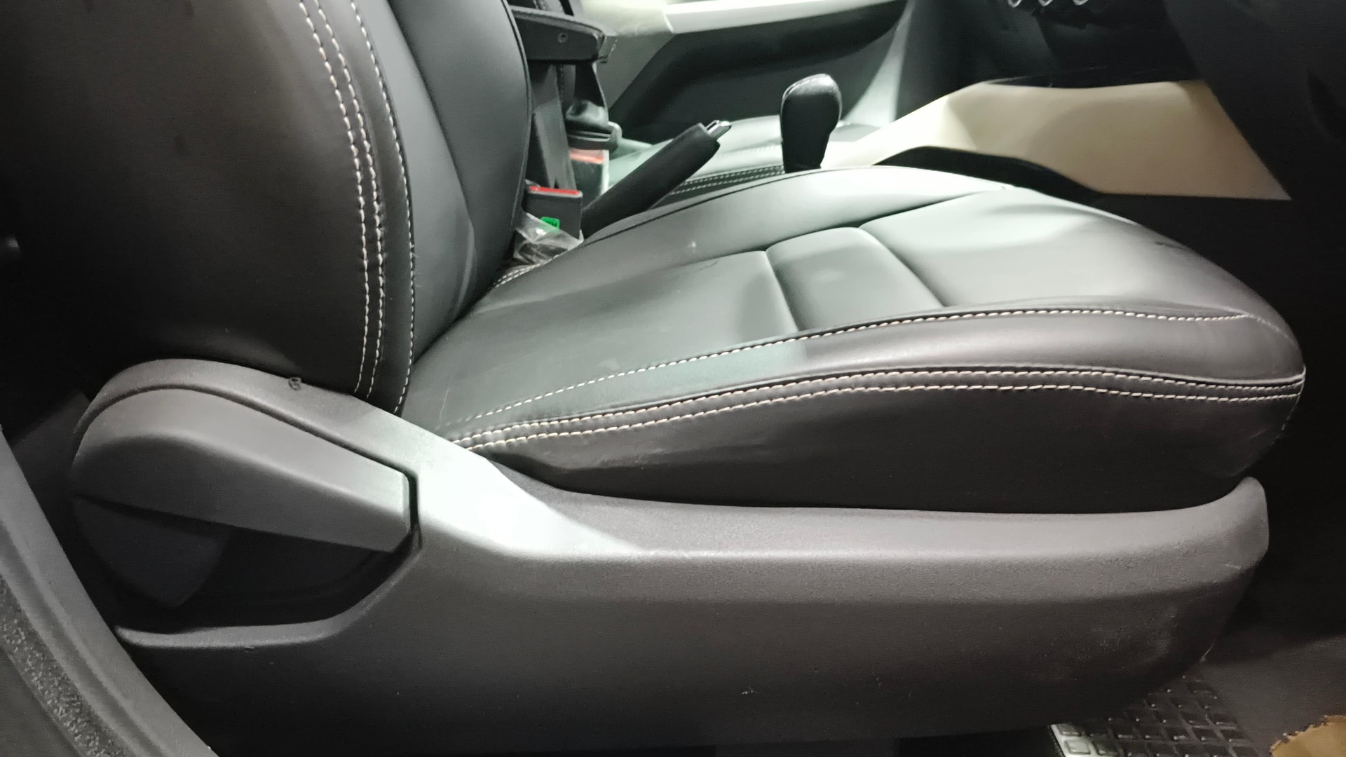 View 2024 Nissan Magnite XE Image 10 Used 2024 Nissan Magnite XE Image 10