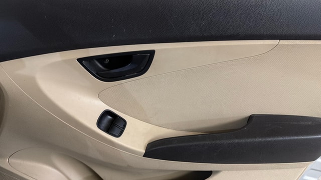 View Hyundai EON Image 32 Used Hyundai EON Image 32