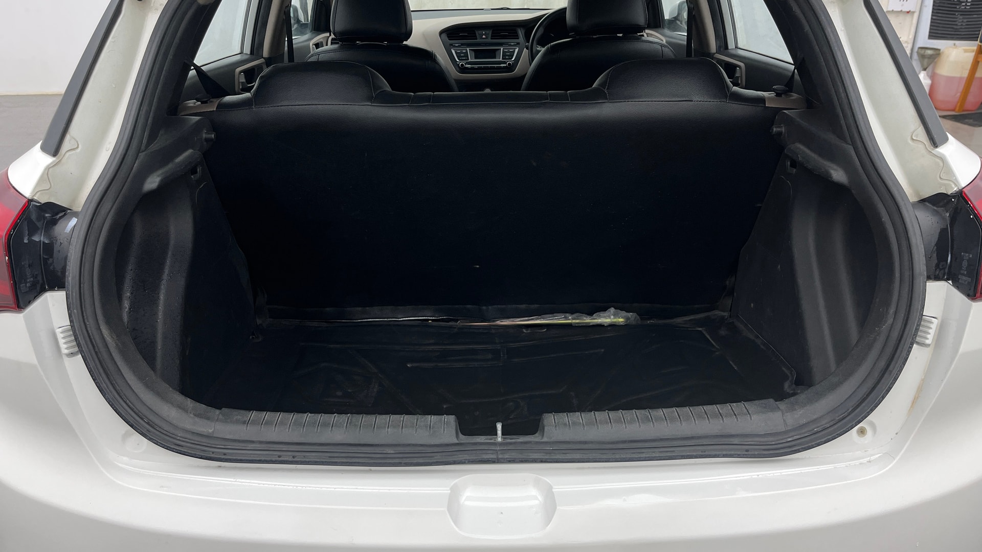 View 2015 Hyundai Elite i20 Magna 1.2 Image 10 Used 2015 Hyundai Elite i20 Magna 1.2 Image 10