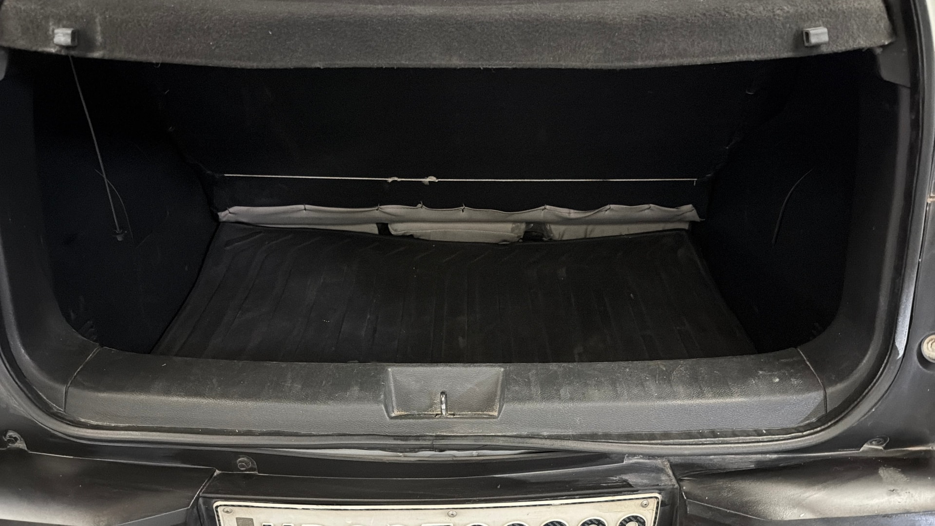 View 2021 Nissan Magnite XL Image 10 Used 2021 Nissan Magnite XL Image 10