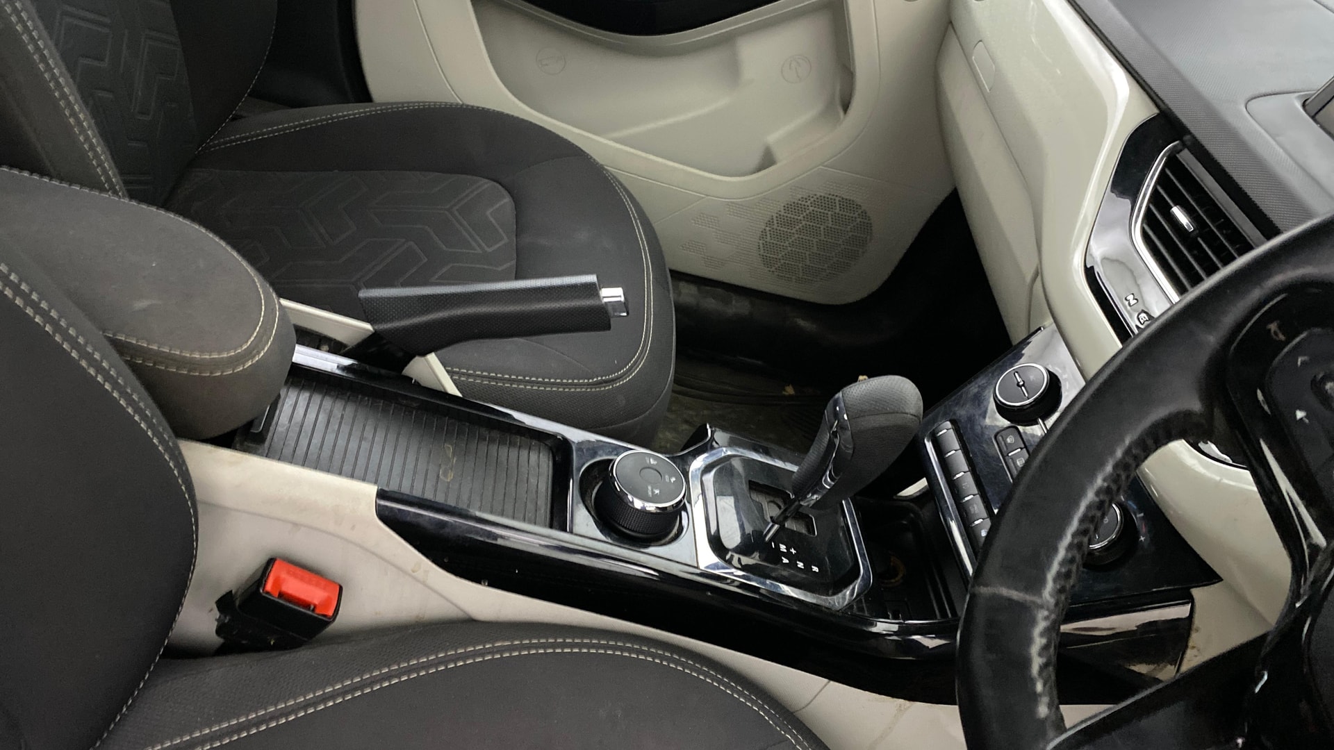 View 2021 Tata Nexon Revotron XE Image 40 Used 2021 Tata Nexon Revotron XE Image 40
