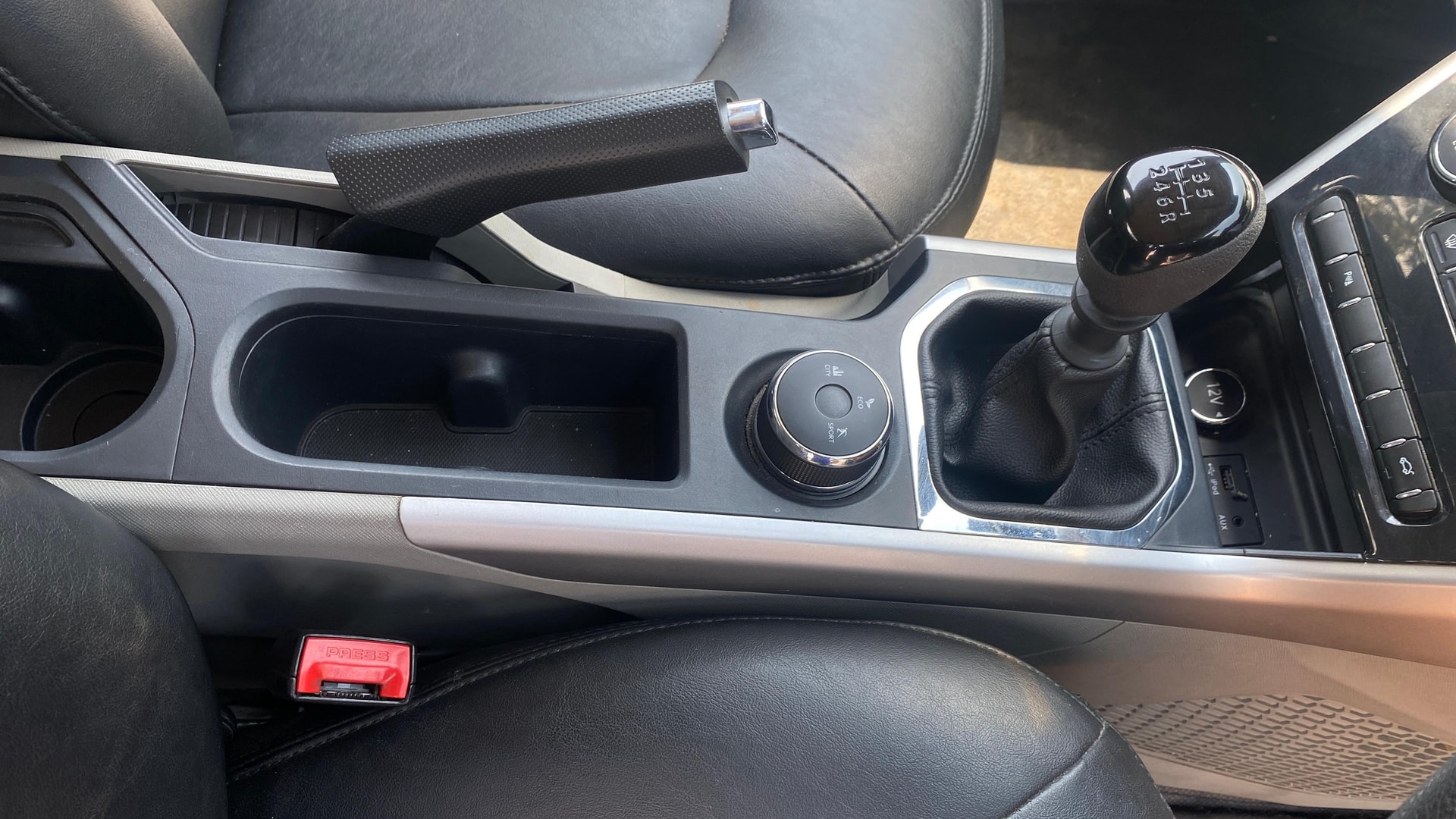 Used 2018 Tata Nexon Used 2018 Tata Nexon