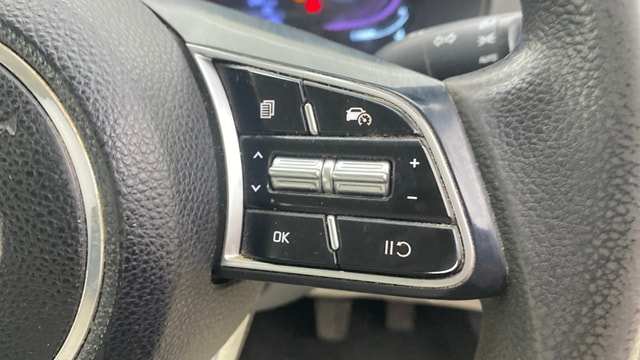 View Kia Carens Image 3 Used Kia Carens Image 3