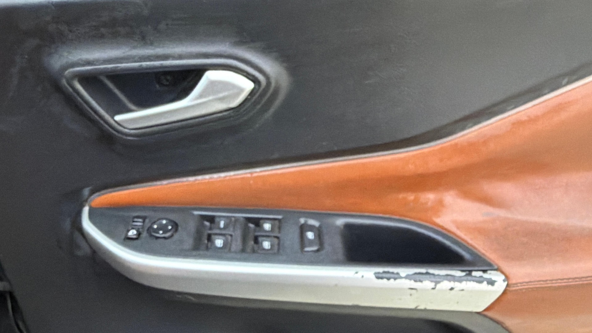 View 2021 Nissan Magnite XV Image 38 Used 2021 Nissan Magnite XV Image 38