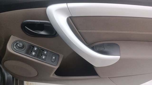 View Renault Duster Image 33 Used Renault Duster Image 33