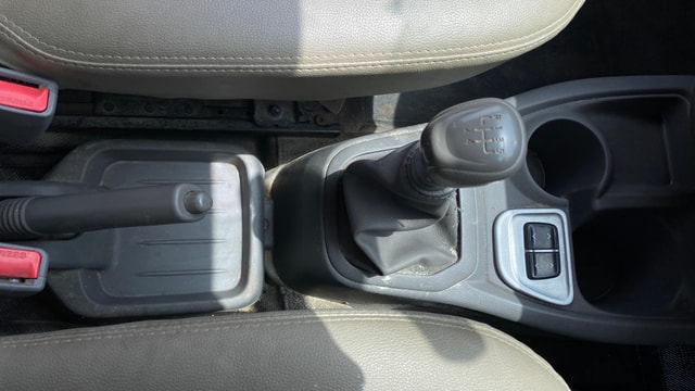 View Datsun Redi GO Image 37 Used Datsun Redi GO Image 37