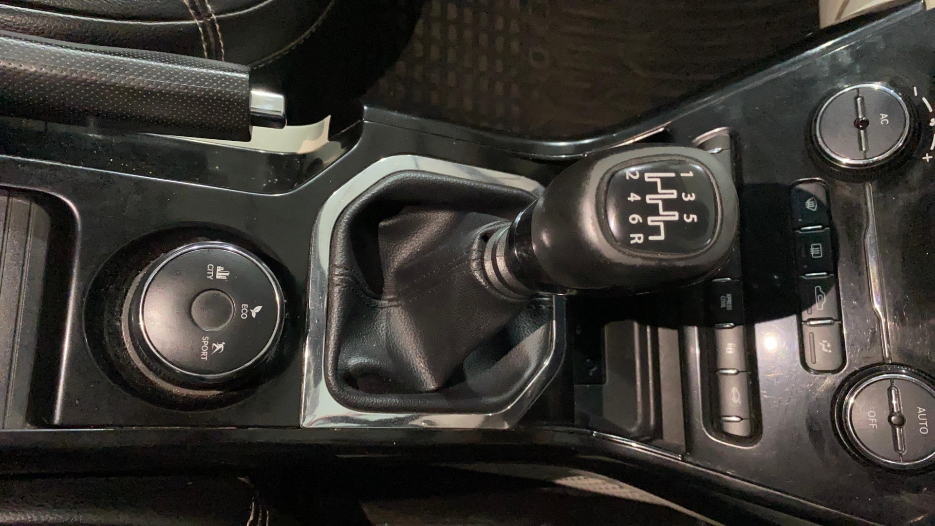 Used 2022 Tata Nexon Used 2022 Tata Nexon