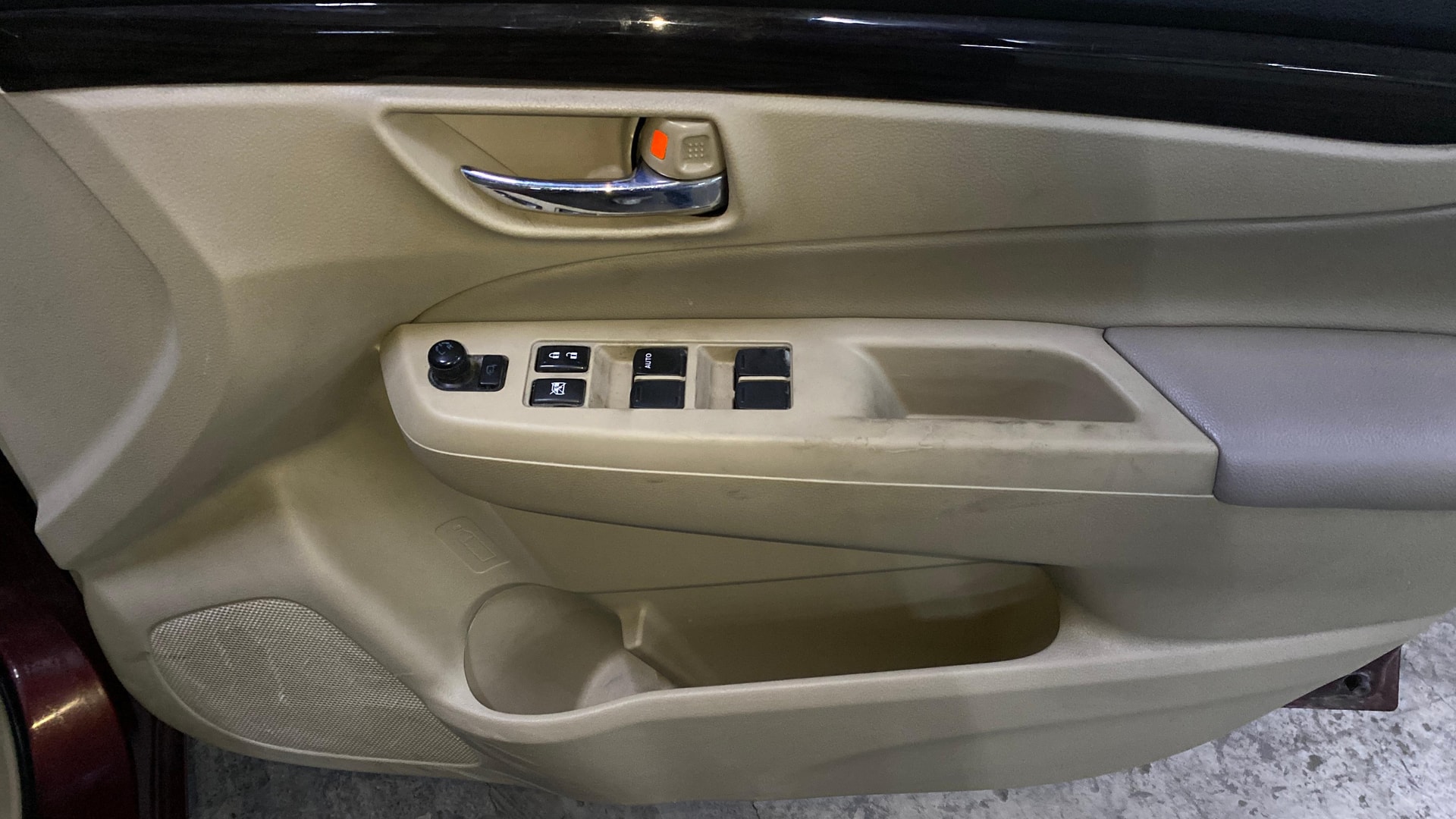 View 2017 Maruti Suzuki 1000 Base Variant Image 37 Used 2017 Maruti Suzuki 1000 Base Variant Image 37