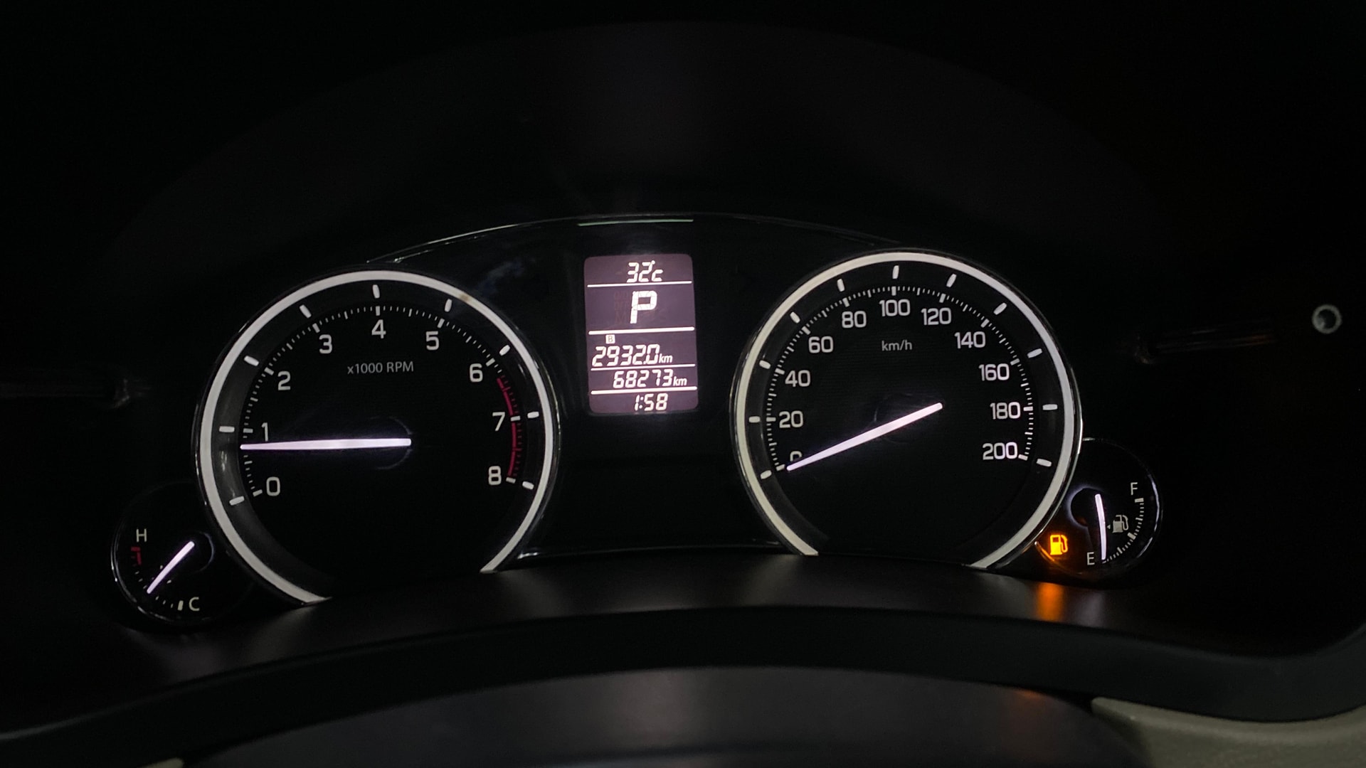 View 2017 Maruti Suzuki 1000 Base Variant Image 20 Used 2017 Maruti Suzuki 1000 Base Variant Image 20
