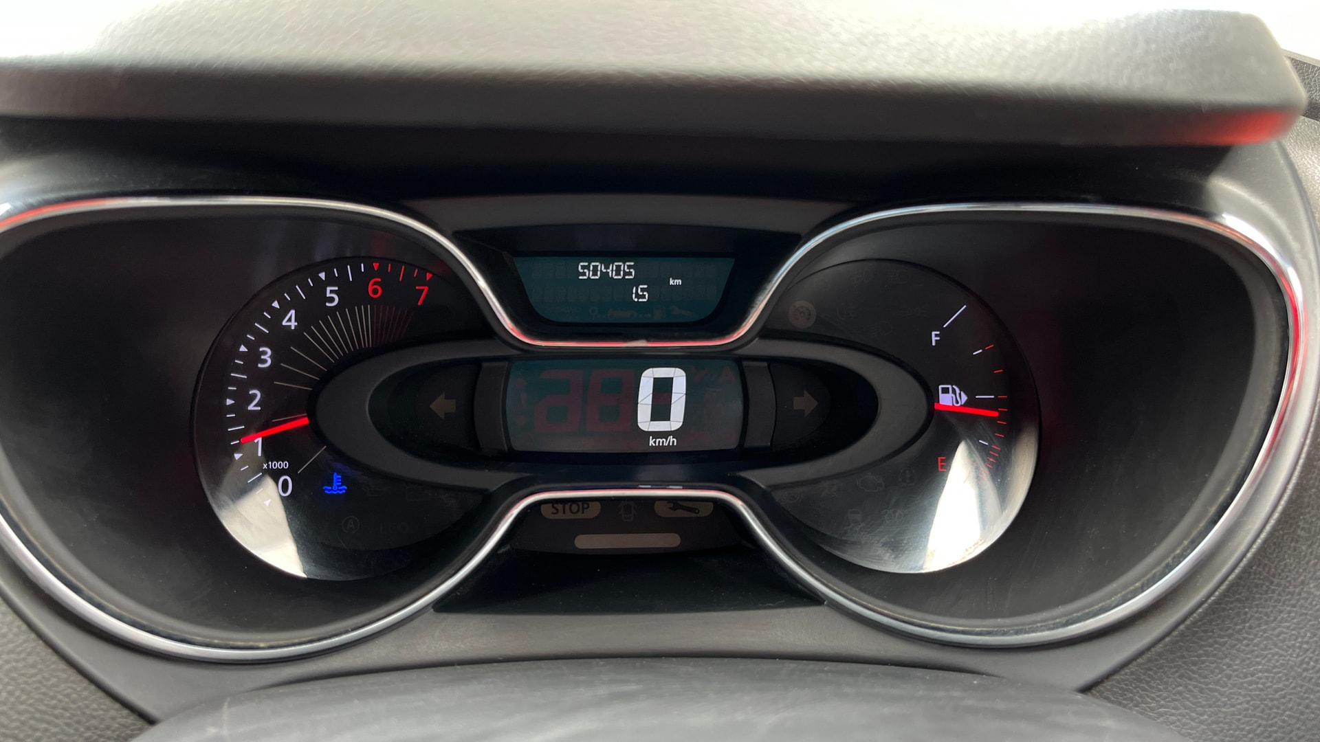 View 2019 Renault Captur Platine Petrol Dual Tone Image 36 Used 2019 Renault Captur Platine Petrol Dual Tone Image 36