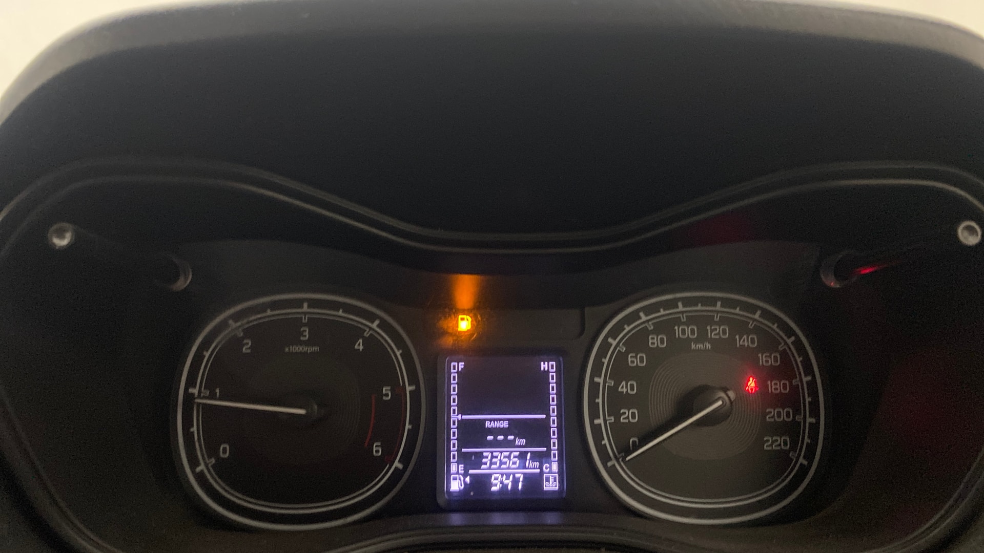 View 2019 Maruti Suzuki 1000 Base Variant Image 34 Used 2019 Maruti Suzuki 1000 Base Variant Image 34