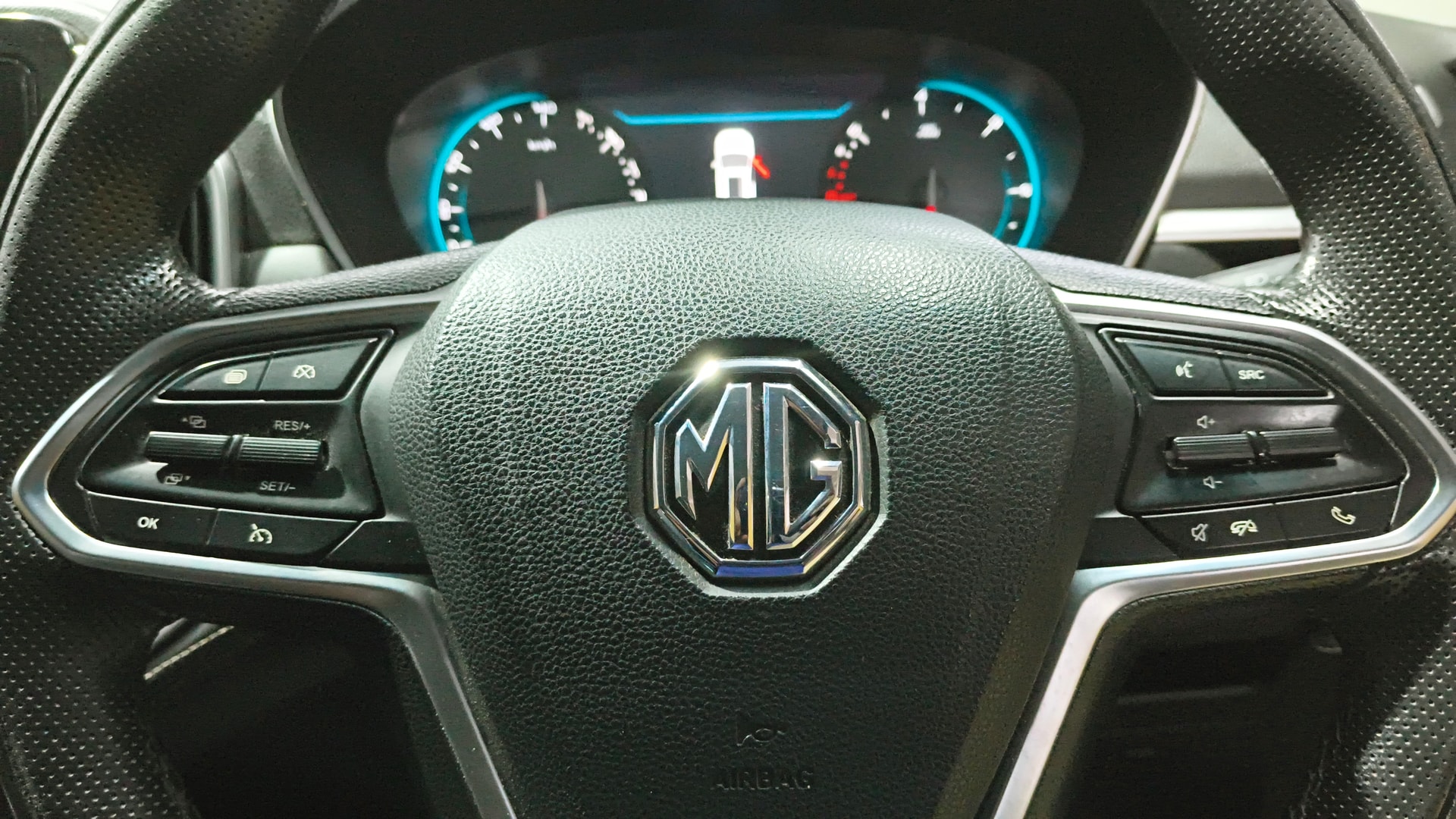 View 2020 MG Hector Sharp Petrol BS IV Image 3 Used 2020 MG Hector Sharp Petrol BS IV Image 3