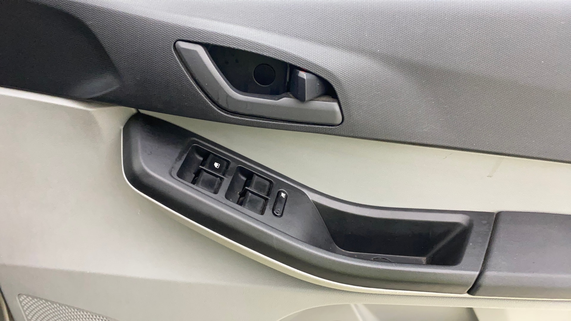 Used 2023 Tata Tiago Used 2023 Tata Tiago