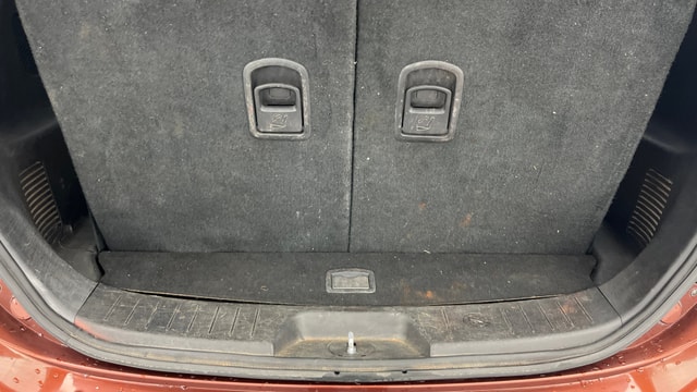 View Mahindra XUV500 Image 7 Used Mahindra XUV500 Image 7
