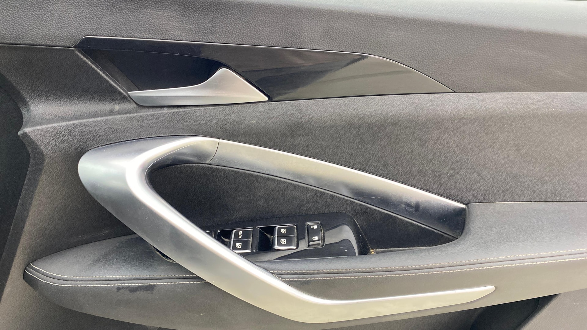 View 2020 MG Hector Sharp Petrol BS IV Image 40 Used 2020 MG Hector Sharp Petrol BS IV Image 40