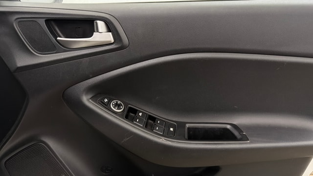 View Hyundai i20 Active Image 33 Used Hyundai i20 Active Image 33
