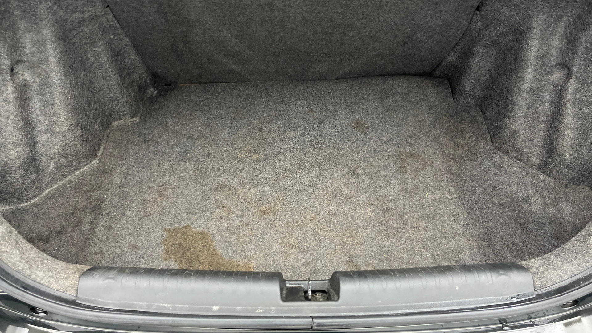View 2015 Honda Amaze E MT Petrol BS IV Image 10 Used 2015 Honda Amaze E MT Petrol BS IV Image 10