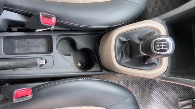View Hyundai Grand i10 Image 37 Used Hyundai Grand i10 Image 37