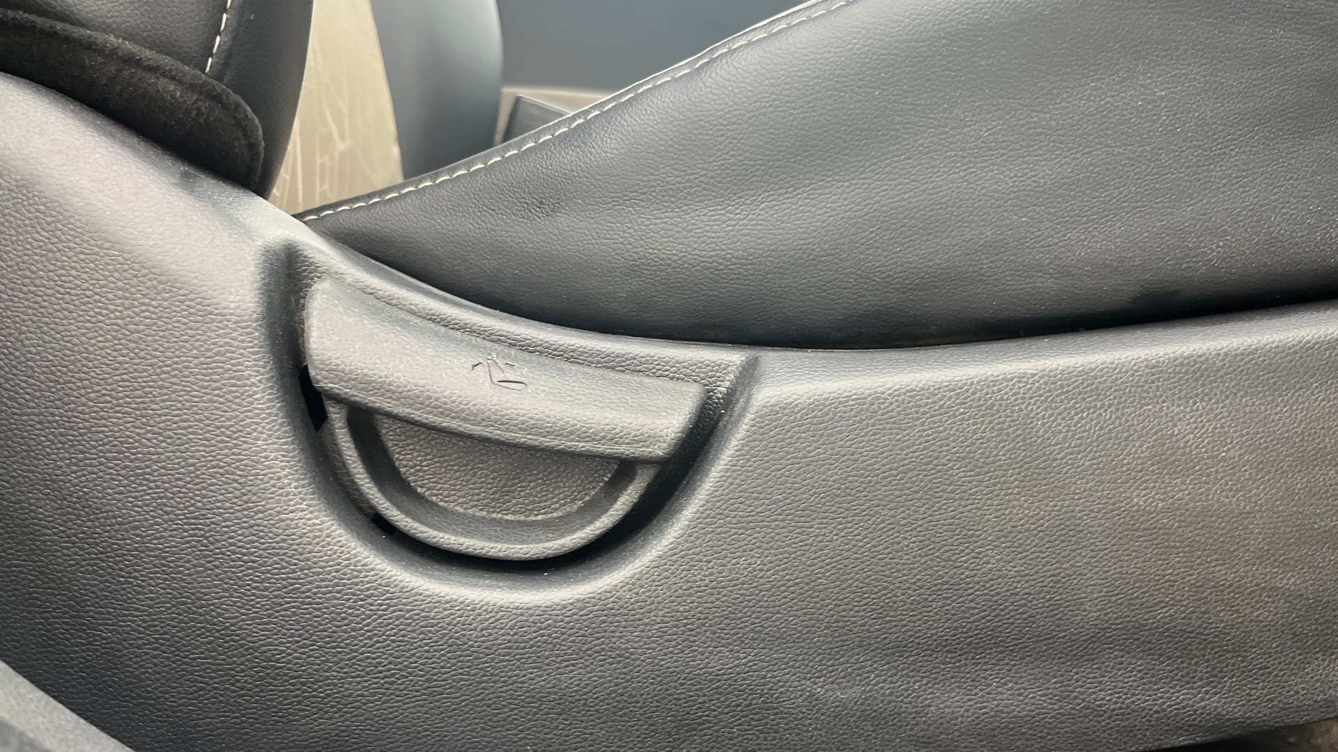 View 2017 Hyundai Grand i10 Sportz 1.2 Kappa Image 19 Used 2017 Hyundai Grand i10 Sportz 1.2 Kappa Image 19