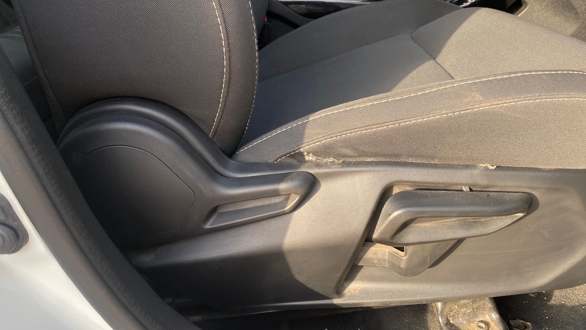 View 2024 Tata Nexon Revotron XE Image 19 Used 2024 Tata Nexon Revotron XE Image 19