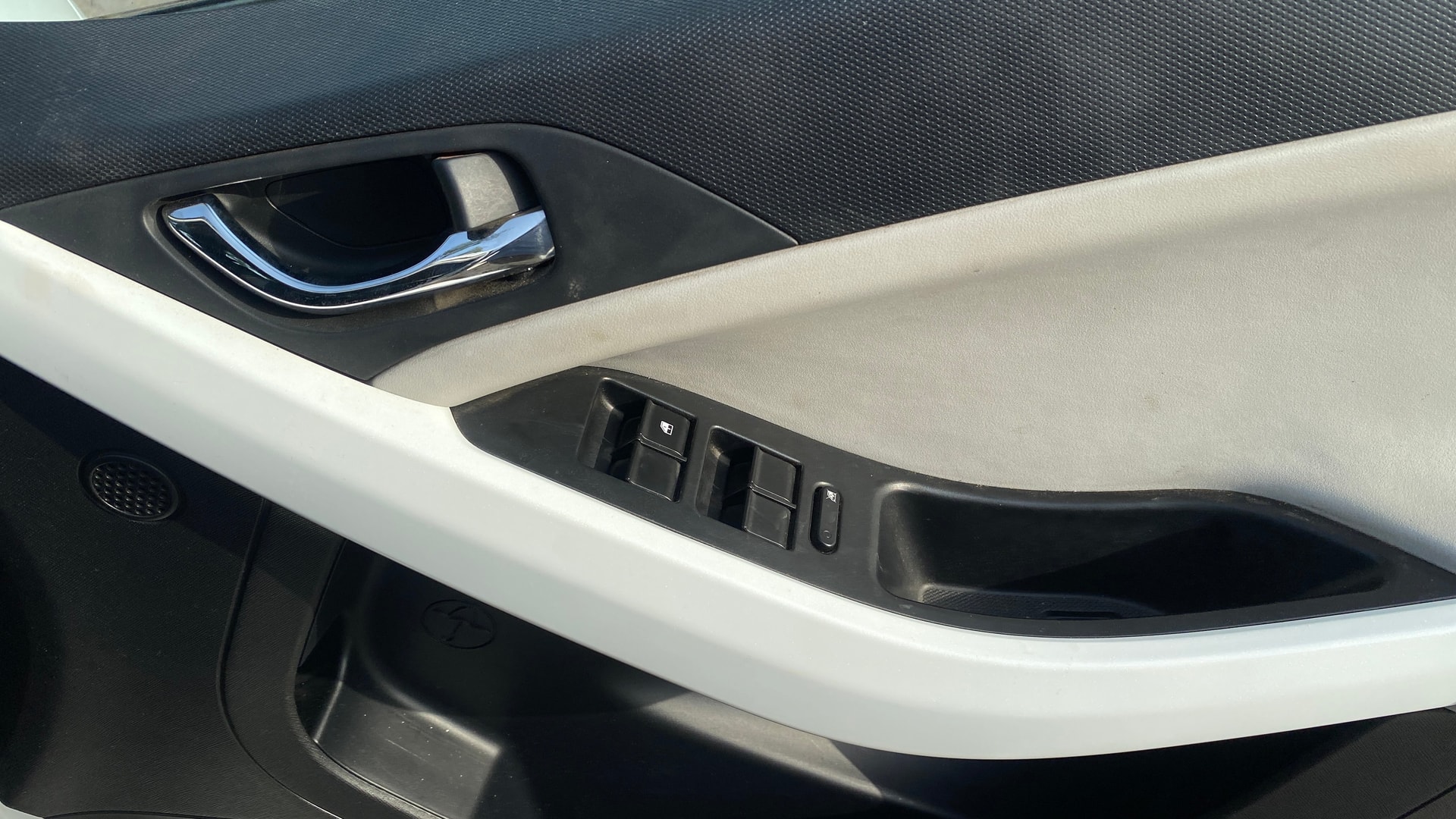 View 2024 Tata Nexon Revotron XE Image 34 Used 2024 Tata Nexon Revotron XE Image 34