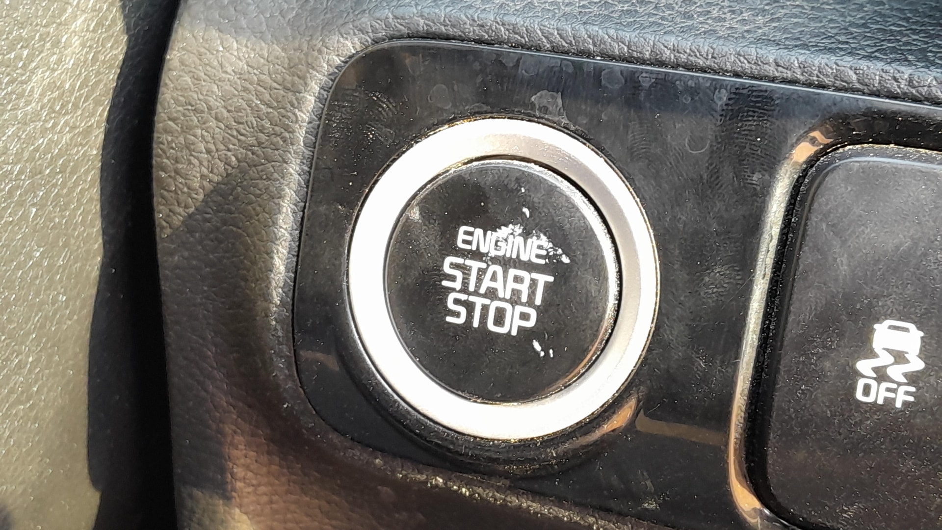 View 2023 Kia Sonet HTK Plus iMT Petrol Image 34 Used 2023 Kia Sonet HTK Plus iMT Petrol Image 34