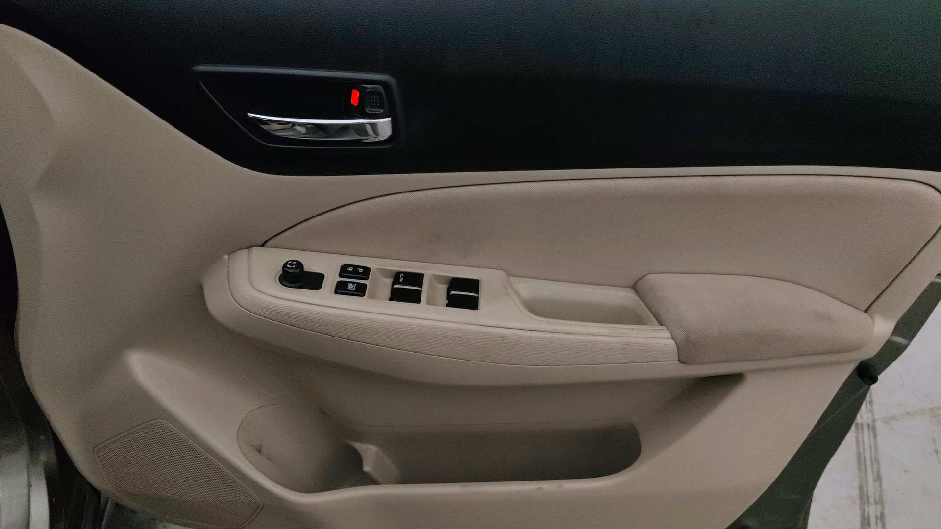View 2019 Maruti Suzuki 1000 Base Variant Image 32 Used 2019 Maruti Suzuki 1000 Base Variant Image 32