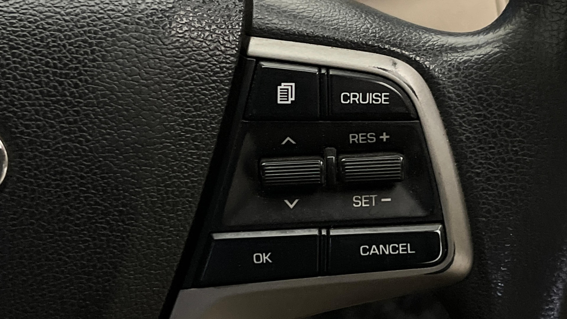 View 2019 Hyundai Verna 1.6 VTVT SX Image 3 Used 2019 Hyundai Verna 1.6 VTVT SX Image 3