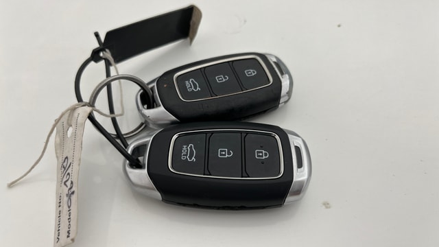 View Hyundai Verna Image 19 Used Hyundai Verna Image 19