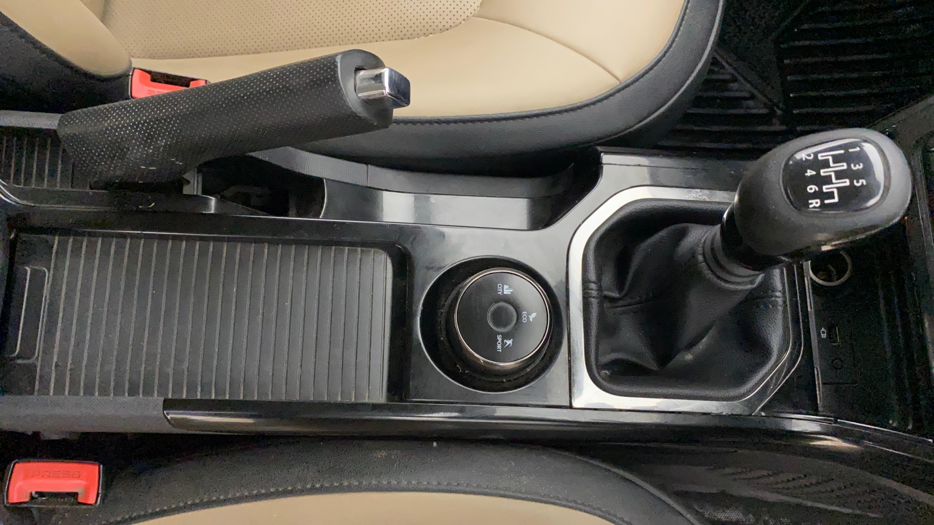 View 2022 Tata Nexon Revotron XE Image 41 Used 2022 Tata Nexon Revotron XE Image 41