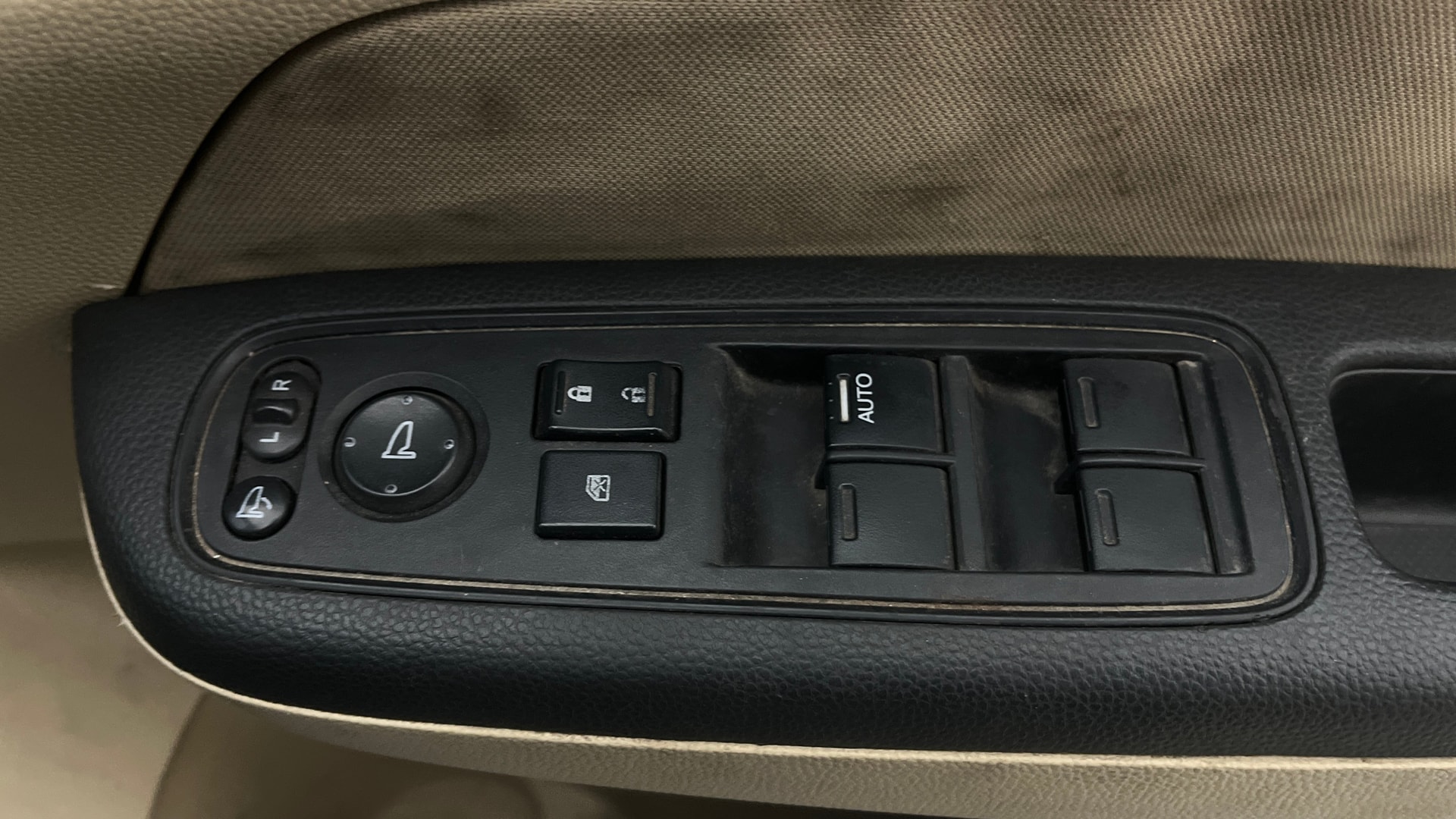 View 2019 Honda Amaze E MT Petrol BS IV Image 33 Used 2019 Honda Amaze E MT Petrol BS IV Image 33