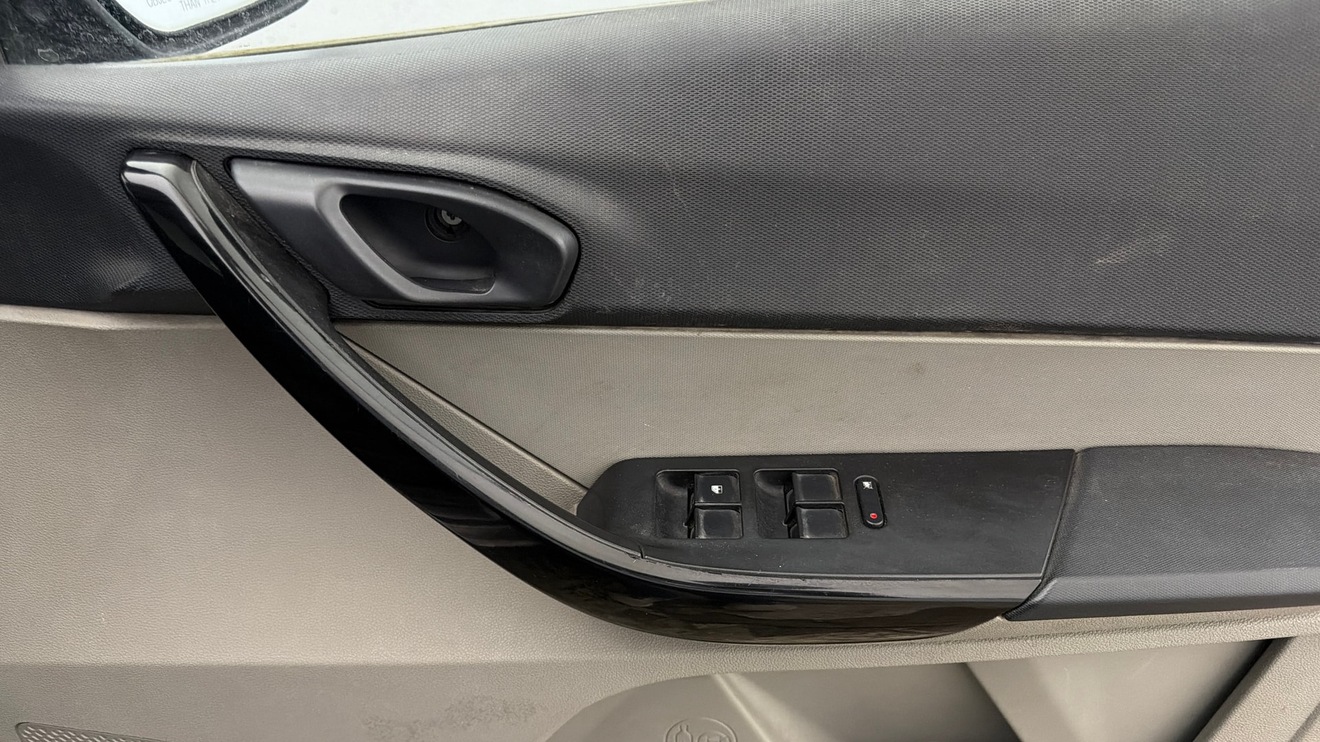 Used 2017 Tata Tiago Used 2017 Tata Tiago