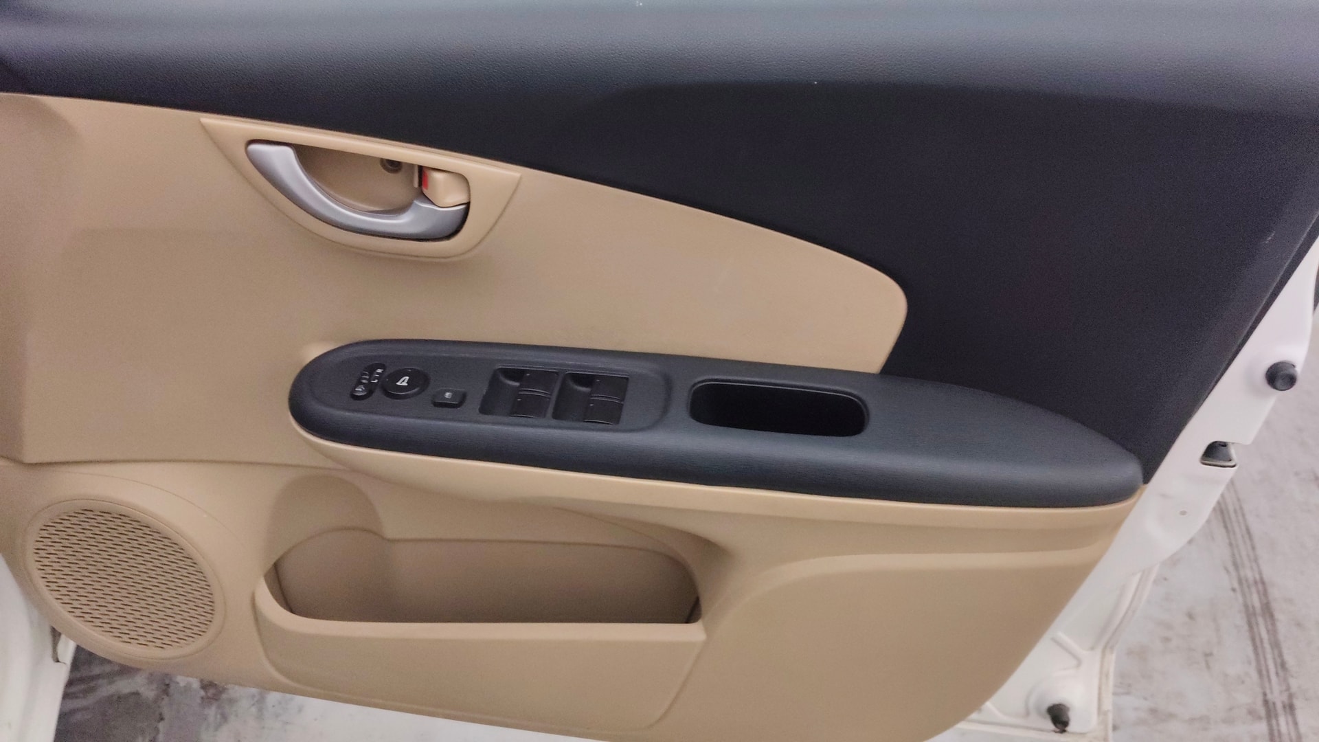 View 2016 Honda Brio VX AT Petrol Image 33 Used 2016 Honda Brio VX AT Petrol Image 33