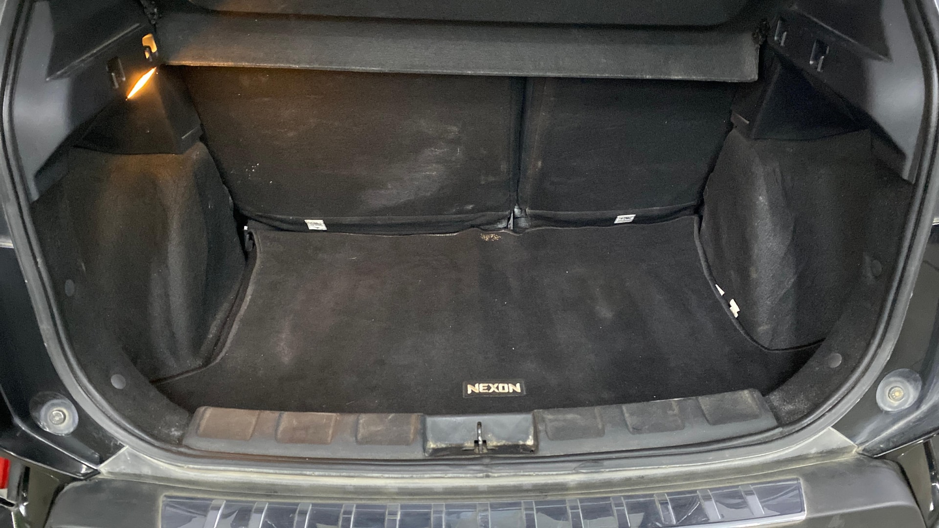 View 2023 Tata Nexon Revotron XE Image 7 Used 2023 Tata Nexon Revotron XE Image 7
