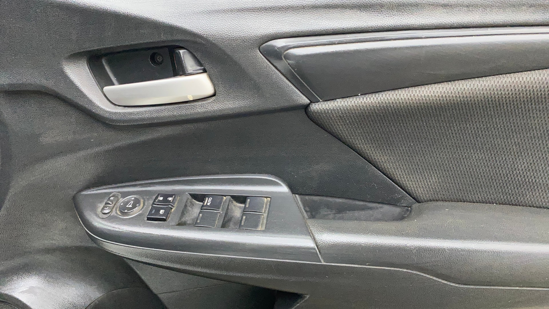 View 2020 Honda WR-V S MT Diesel Edge Edition Image 32 Used 2020 Honda WR-V S MT Diesel Edge Edition Image 32