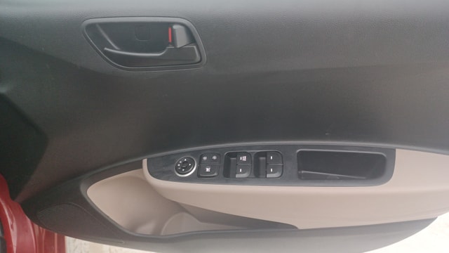 View Hyundai Grand i10 Image 34 Used Hyundai Grand i10 Image 34
