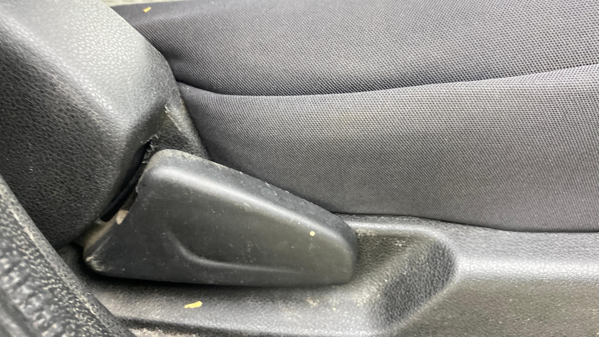 View 2023 Renault Kwid RXT 1.0 Image 18 Used 2023 Renault Kwid RXT 1.0 Image 18