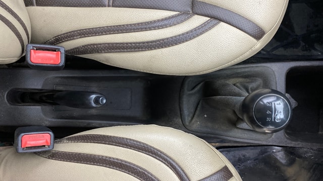 View Hyundai EON Image 37 Used Hyundai EON Image 37