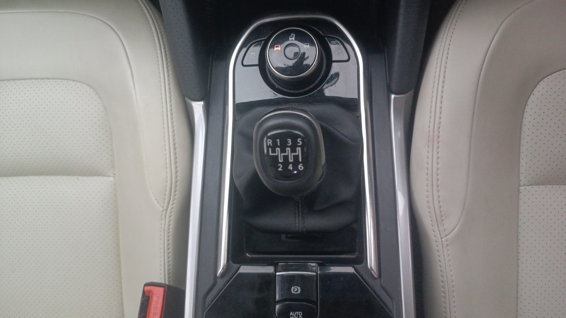 Used 2021 Tata Safari Used 2021 Tata Safari