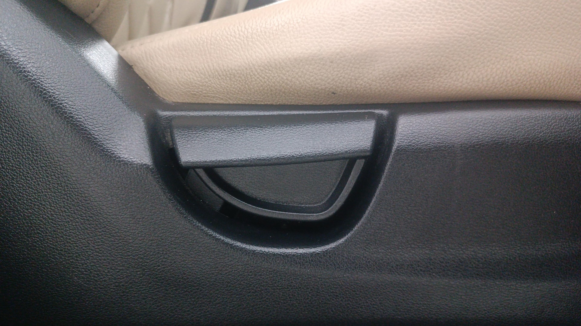 View 2019 Hyundai New Santro D-Lite Petrol Image 18 Used 2019 Hyundai New Santro D-Lite Petrol Image 18