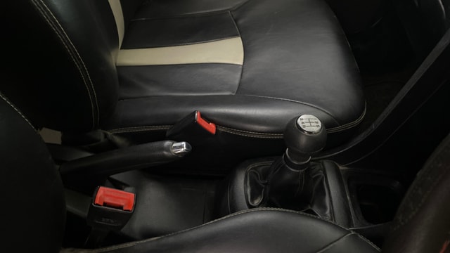 View Maruti Suzuki 1000 Image 37 Used Maruti Suzuki 1000 Image 37