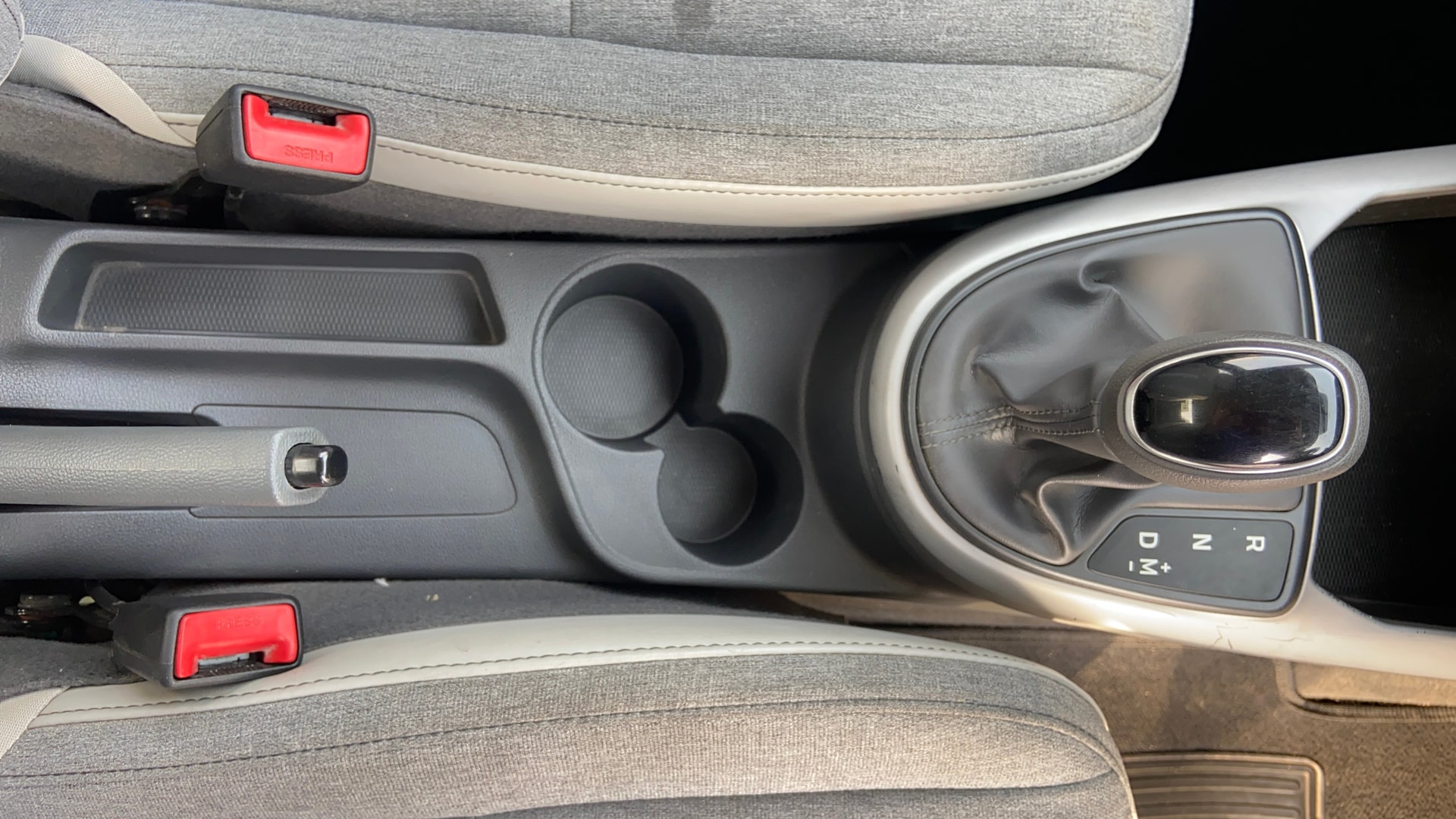 View 2021 Hyundai Grand i10 Nios Sportz Petrol AMT Image 39 Used 2021 Hyundai Grand i10 Nios Sportz Petrol AMT Image 39
