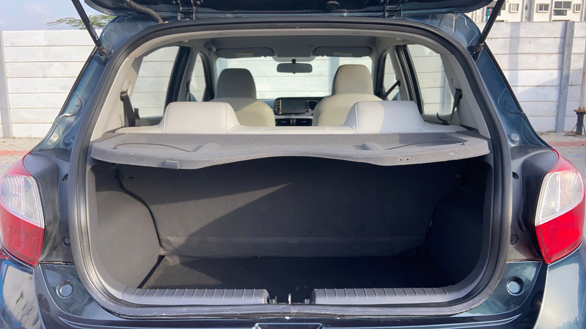 View 2021 Hyundai Grand i10 Nios Sportz Petrol AMT Image 10 Used 2021 Hyundai Grand i10 Nios Sportz Petrol AMT Image 10