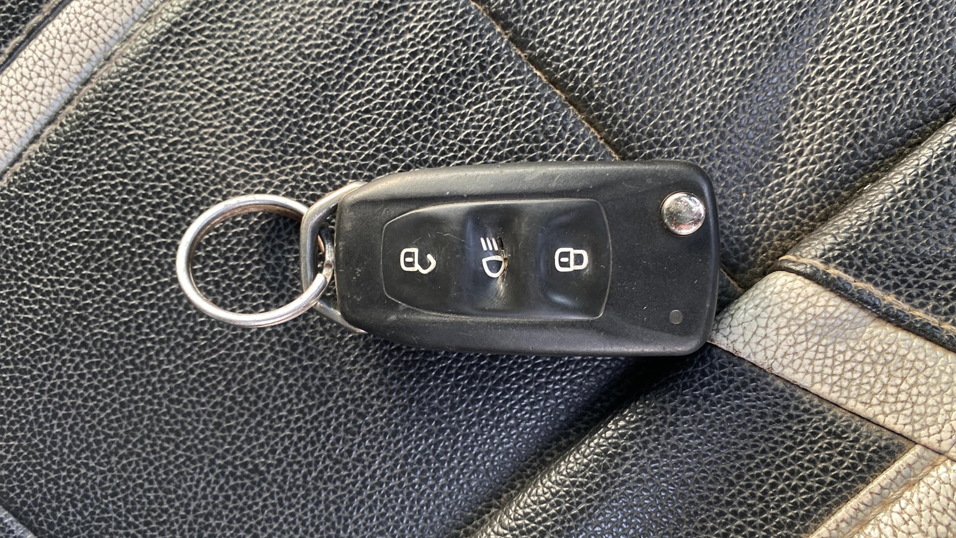 View 2020 Tata Nexon Revotorq XM Image 26 Used 2020 Tata Nexon Revotorq XM Image 26