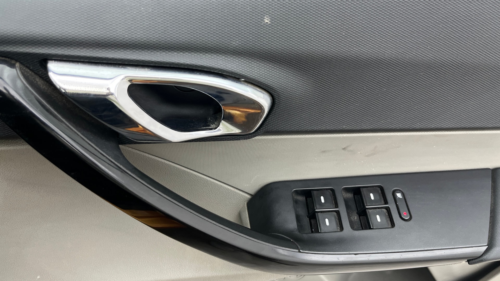 Used 2016 Tata Tiago Used 2016 Tata Tiago