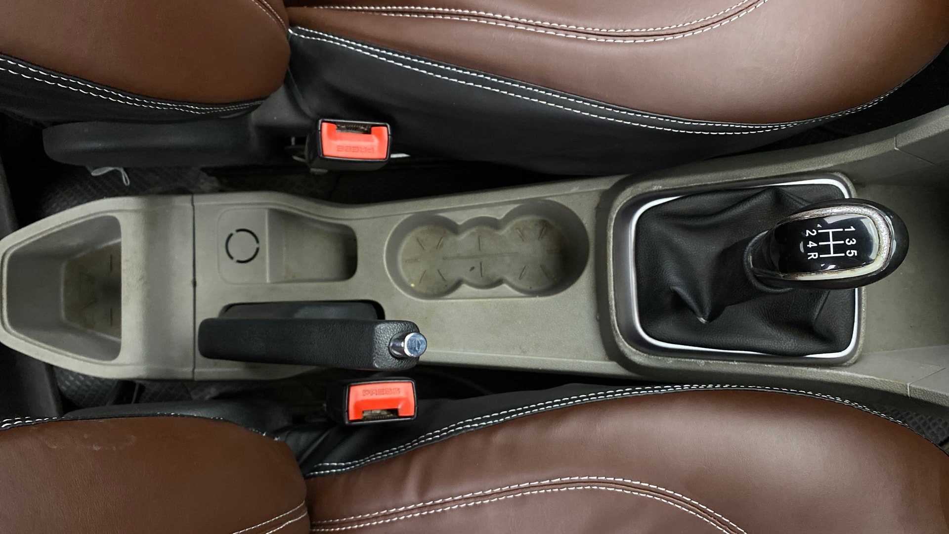 View 2017 Tata Tiago Revotorq XB Image 37 Used 2017 Tata Tiago Revotorq XB Image 37