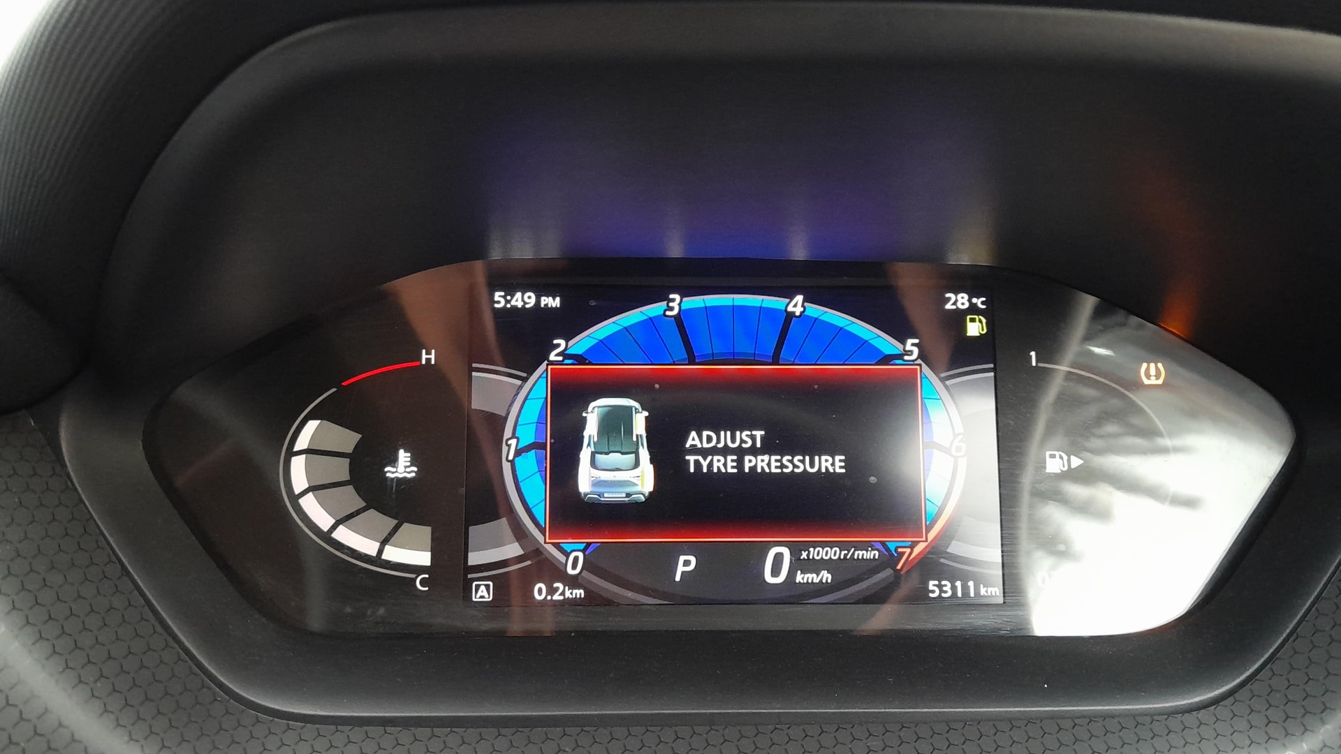 View 2024 Nissan Magnite Turbo XV Premium CVT Image 36 Used 2024 Nissan Magnite Turbo XV Premium CVT Image 36